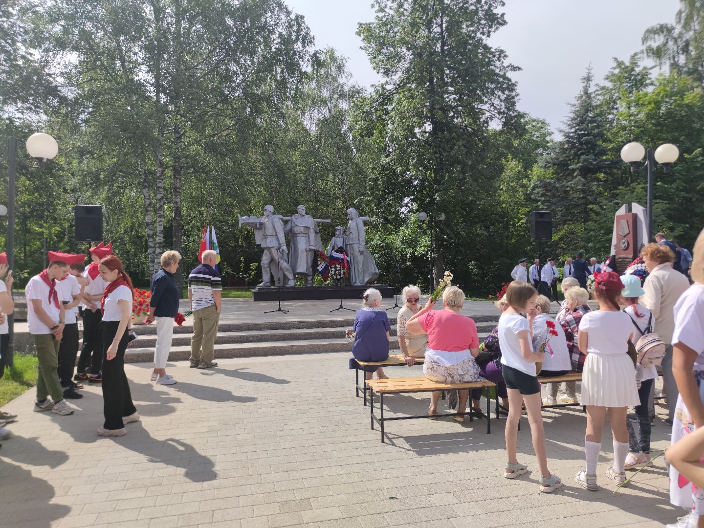 Митинг, дети, День памяти и скорби, Дубна