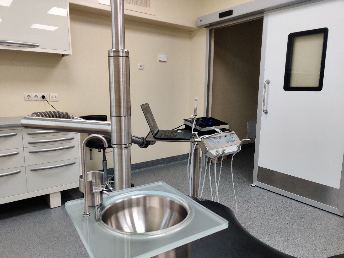 Красноармейск, Пушкинский, медсанчасть 154, имплантация зубов, стоматология