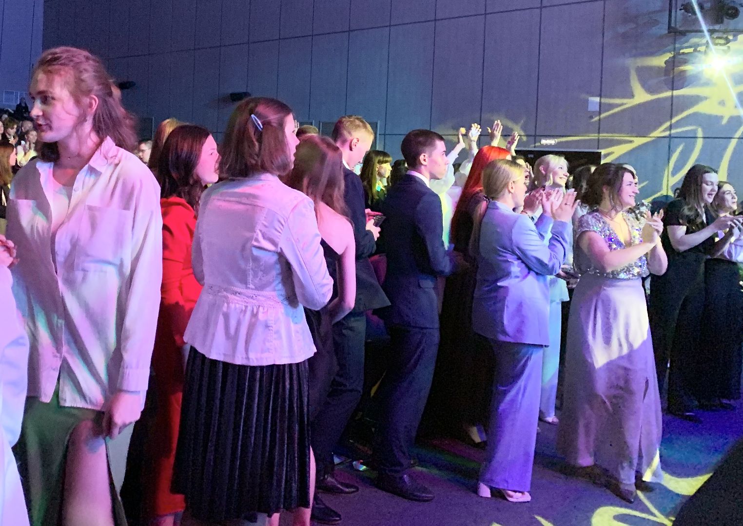 Балашиха, Подмосковье, бал медалистов, выпускники 2023, мультибалльники, премии, Доминик Джокер