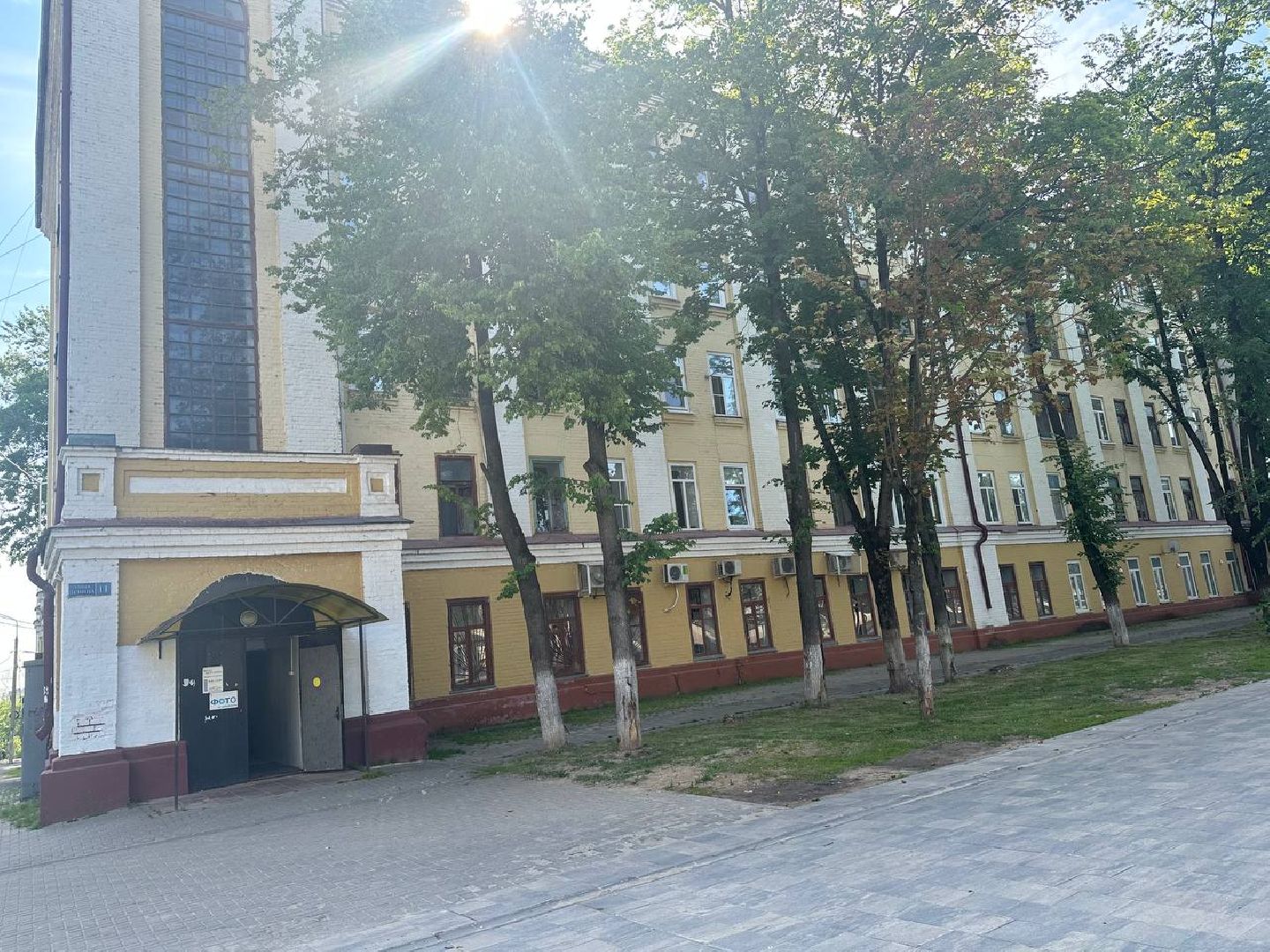 Прорыв трубы, герои нашего времени, Наро- Фоминск слесарь, подвал, ЖКХ