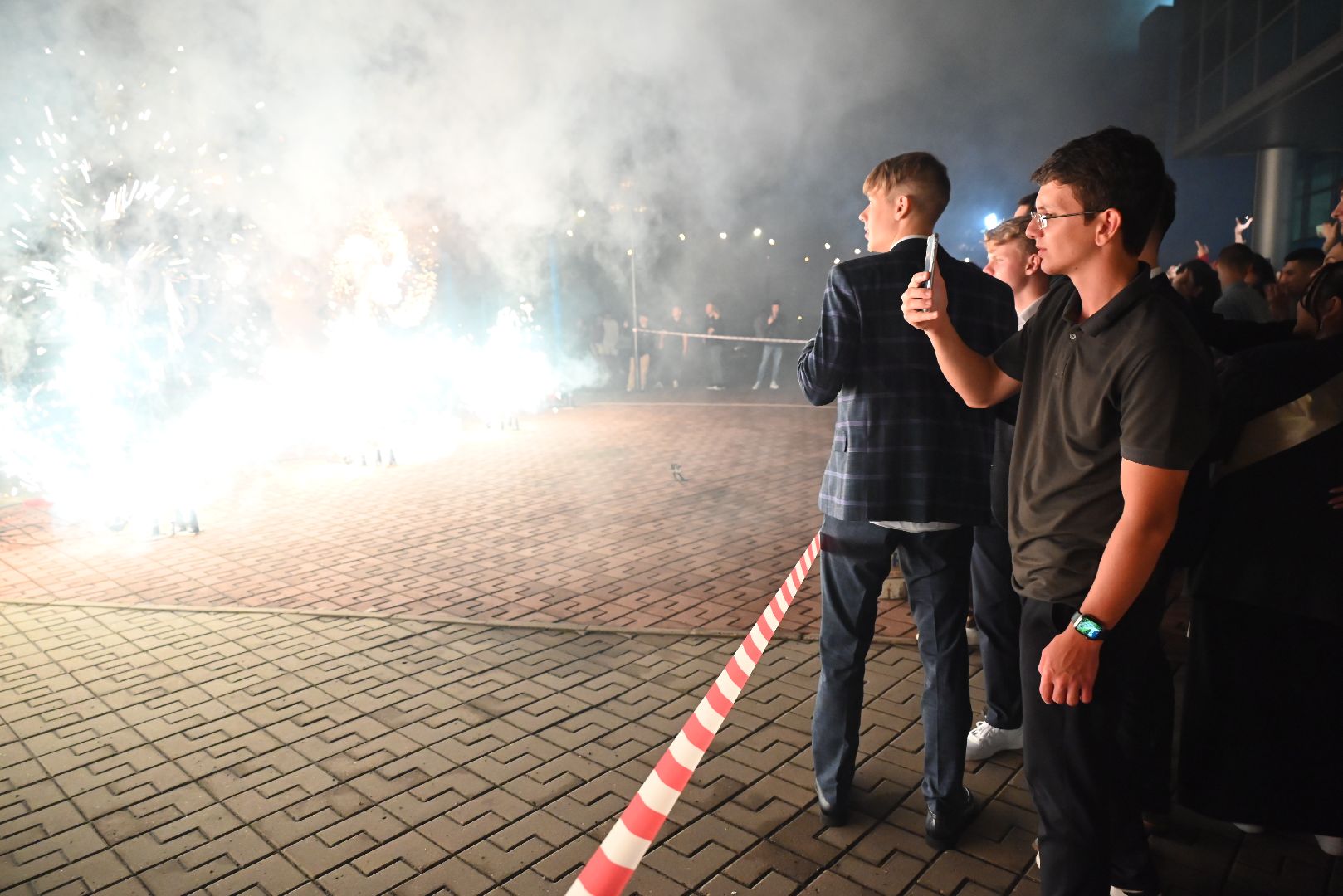 выпускной; видное; выпускники; праздник