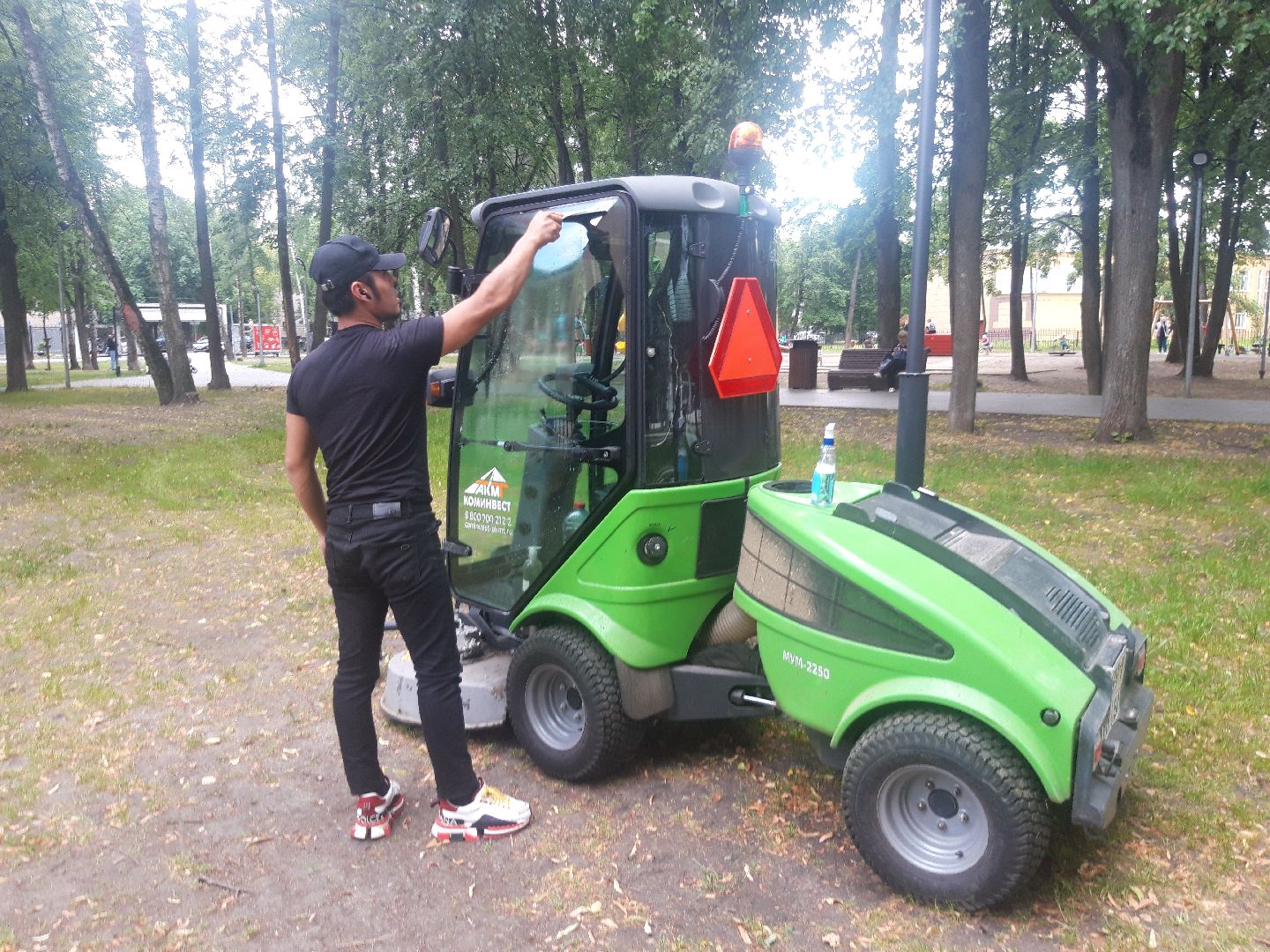 помощь людям, доброе дело, машина,