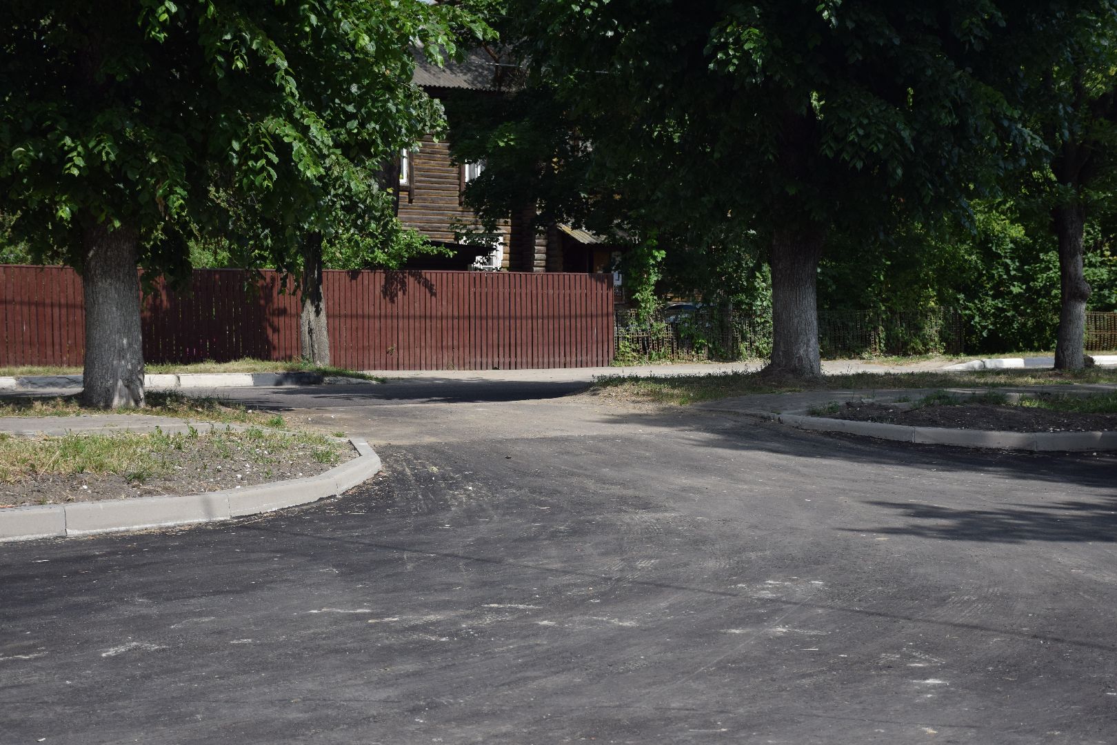Электрогорск, городской округ Павловский Посад, асфальт, дорога, дворы, парковка, улица