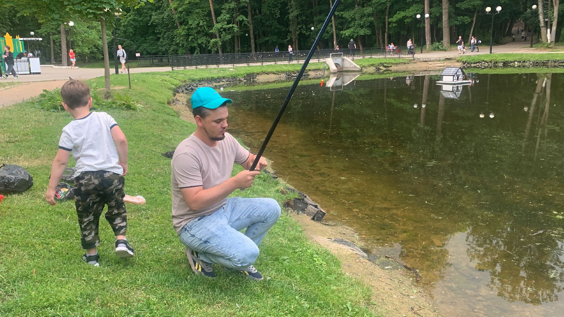 Рыбалка, День рыбаловства,отдых в Красногорске, лето в подмосковье,