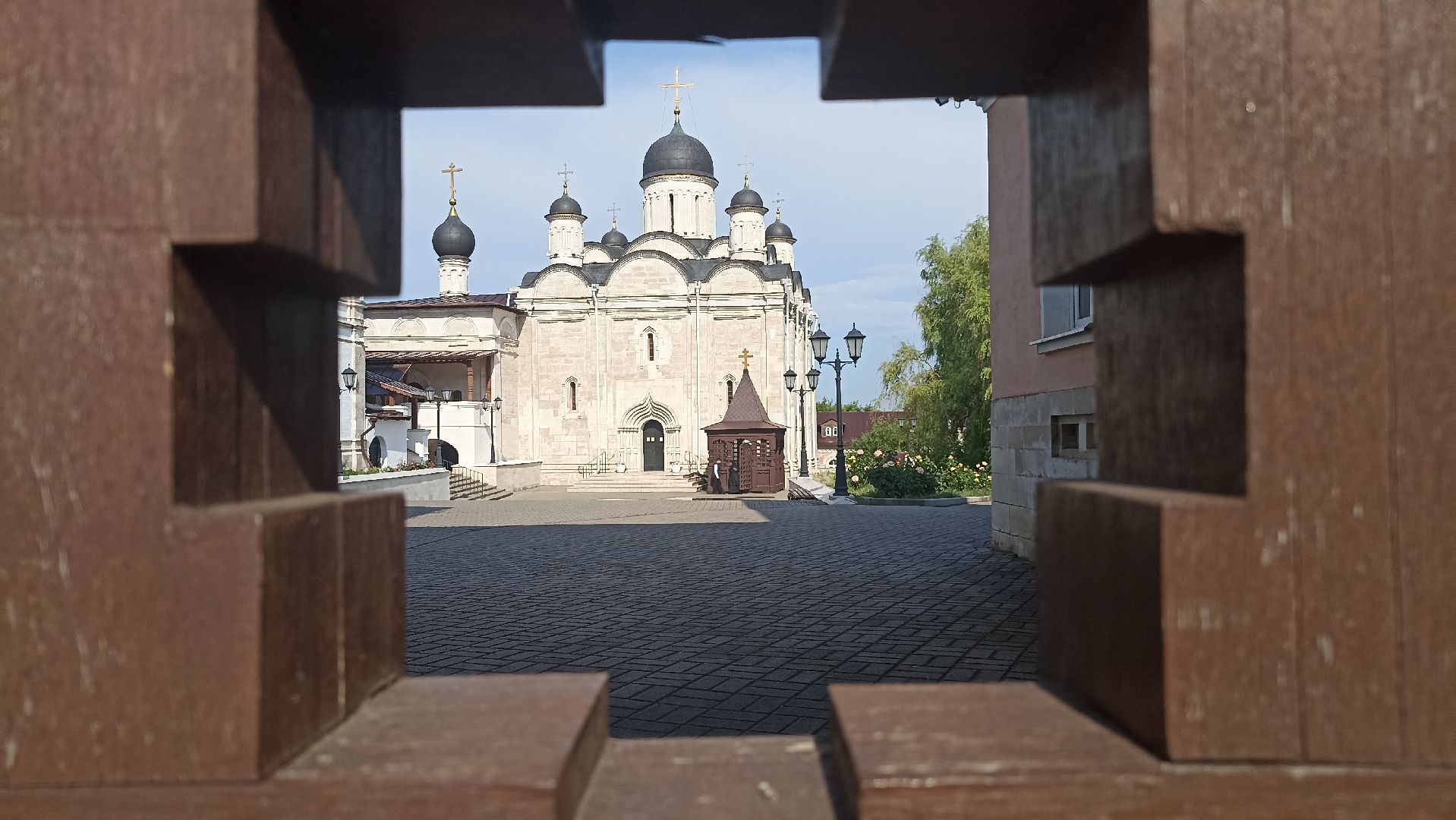 Серпухов, Подмосковье, монастырь, розы, православие