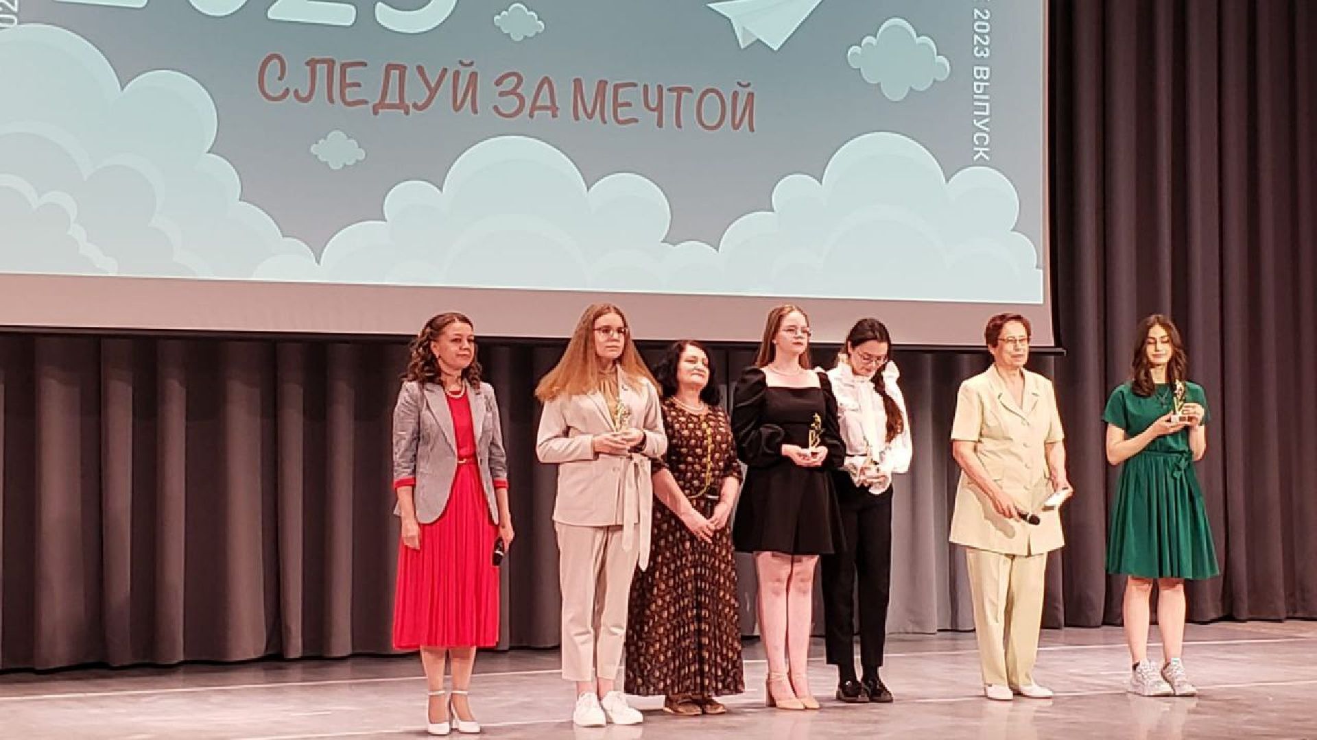 Реутов, образование, медалисты, золотая медаль, выпускники