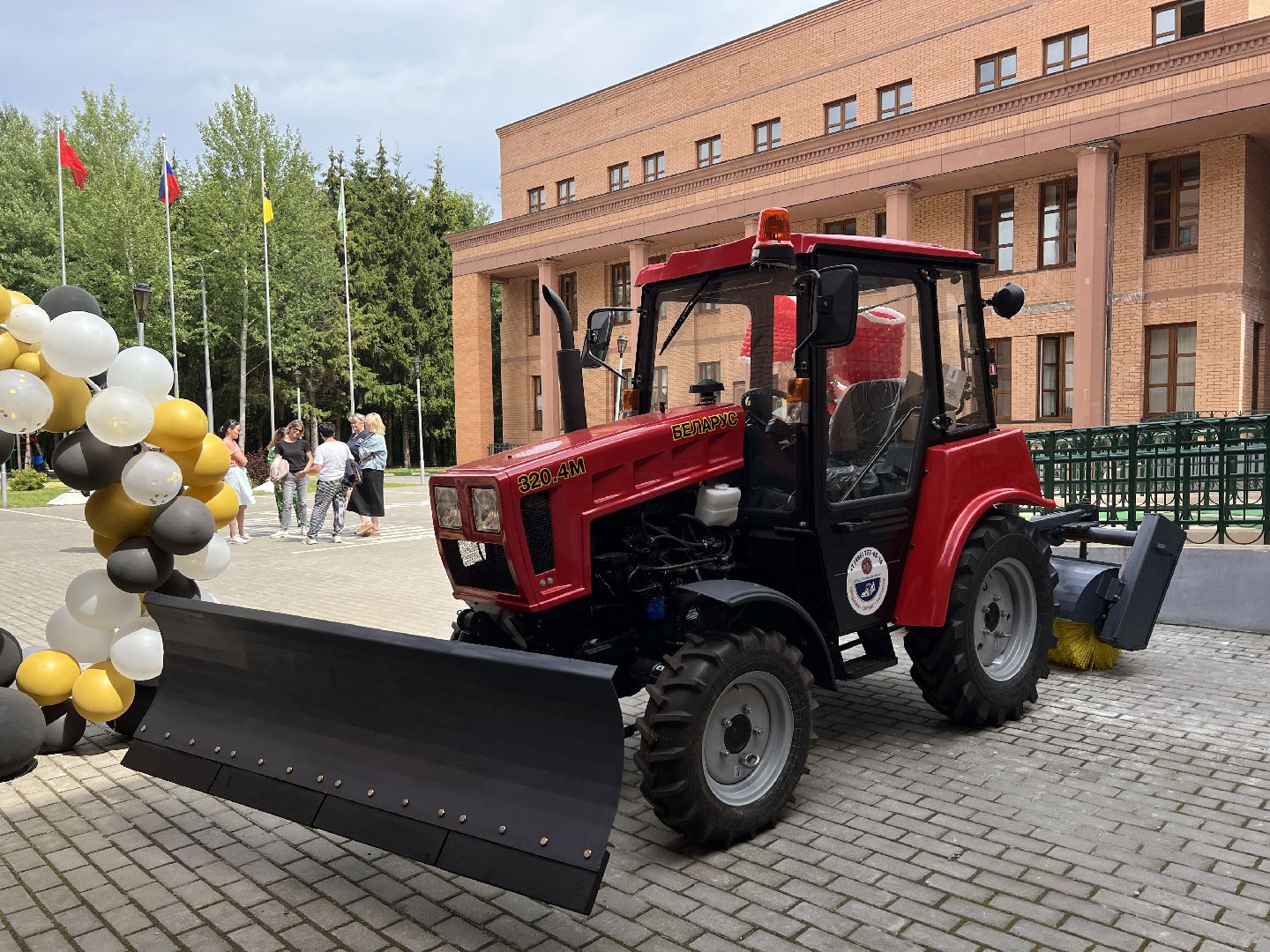 Химки, школа, благоустройство, МКБ Искра