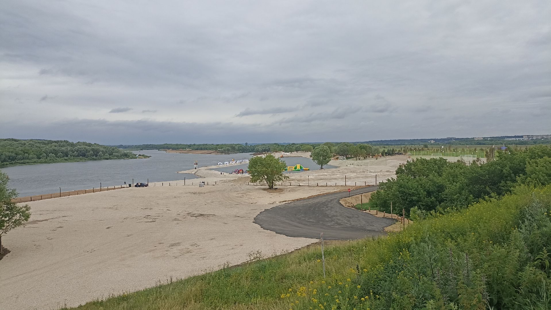 Серпухов, Подмосковье, река Ока, зона отдыха у воды, дети, спорт, отдых