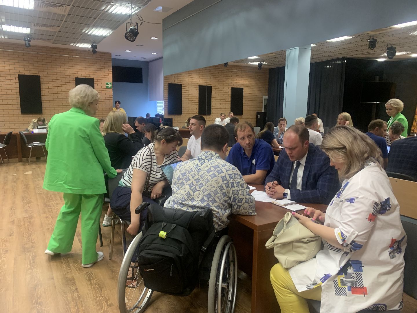 Благоустройство, жители, двор,выгул собак