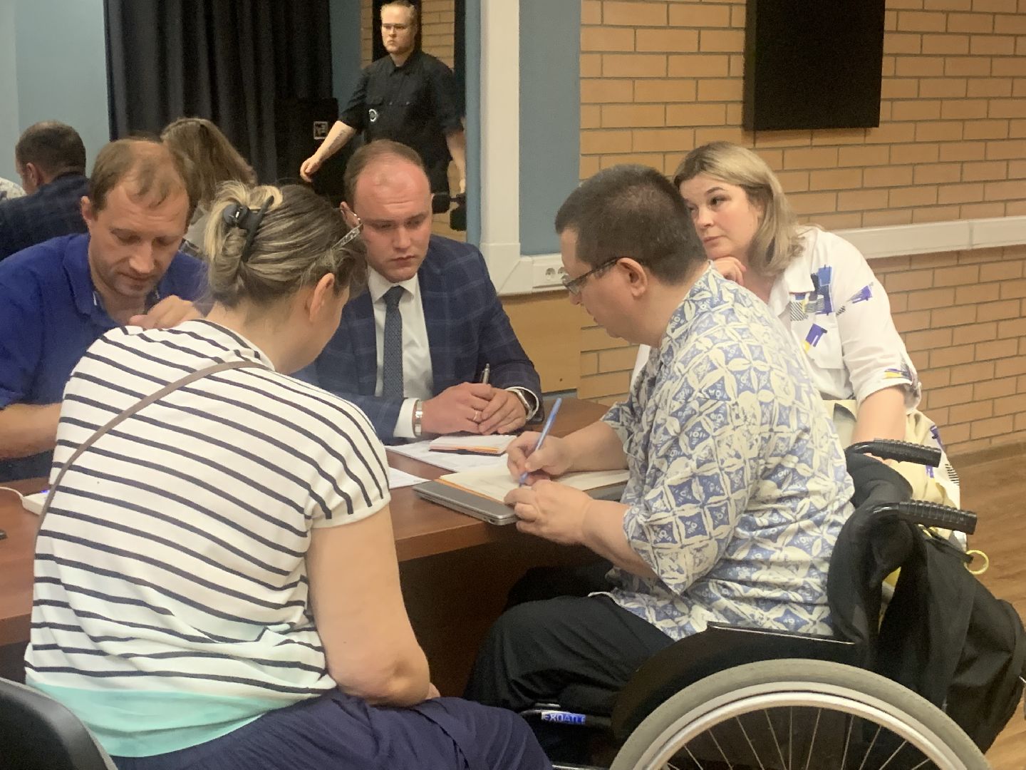 Благоустройство, жители, двор,выгул собак