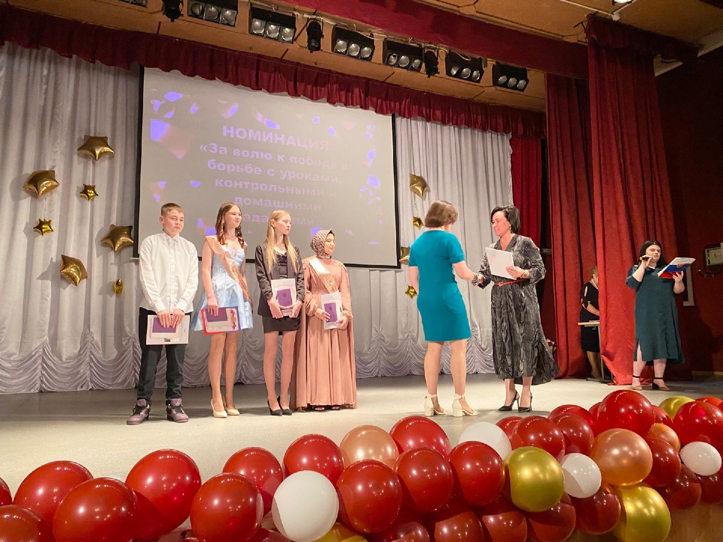 Домодедово, выпускники, аттестат, школа, выпускной