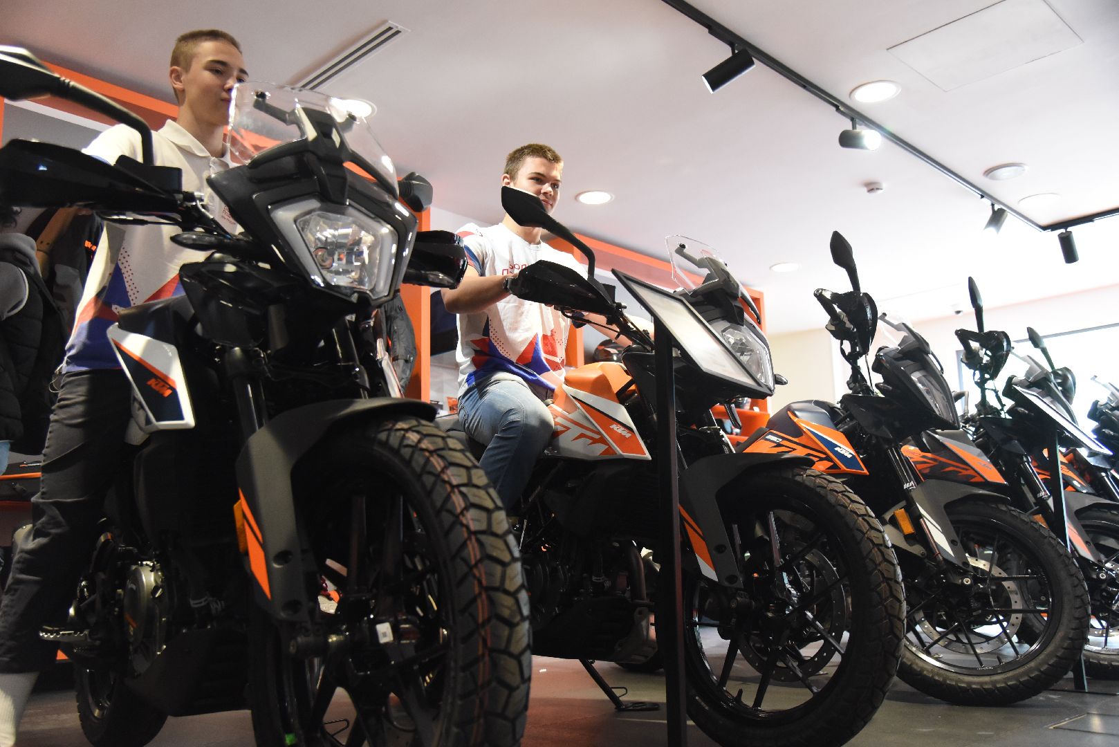 Химки, волонтеры, мотоцикл, экскурсия