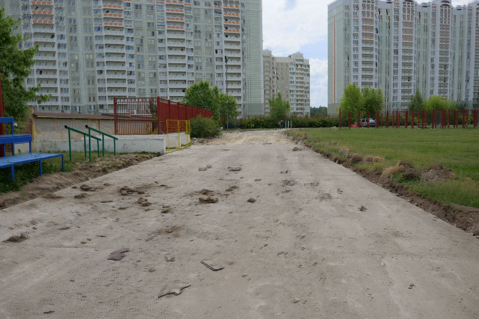 Подольск, стадион, покрытие, гимназия, реконструкция