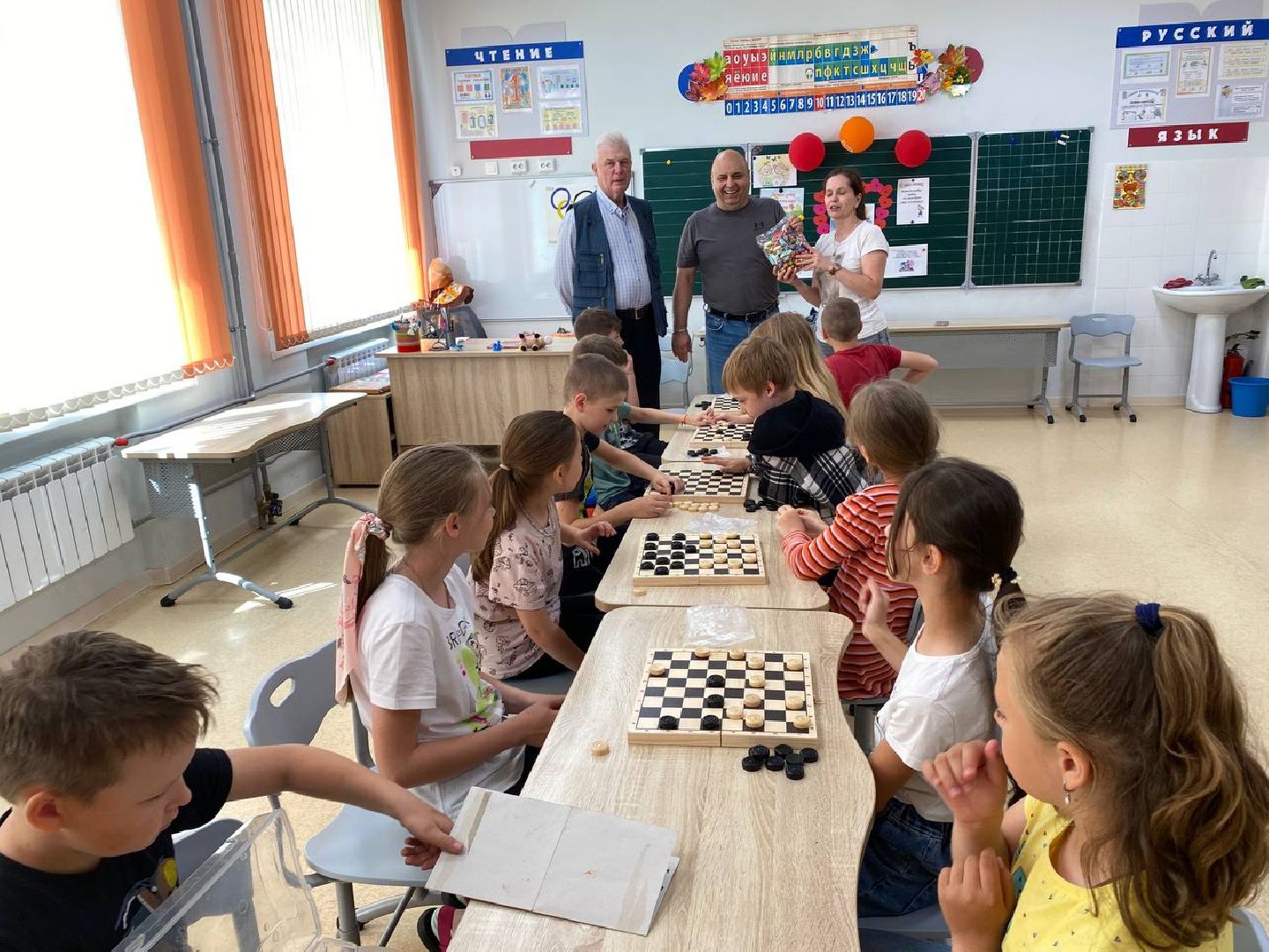 Чехов, ветераны, школа, шашки, турнир, пришкольный лагерь