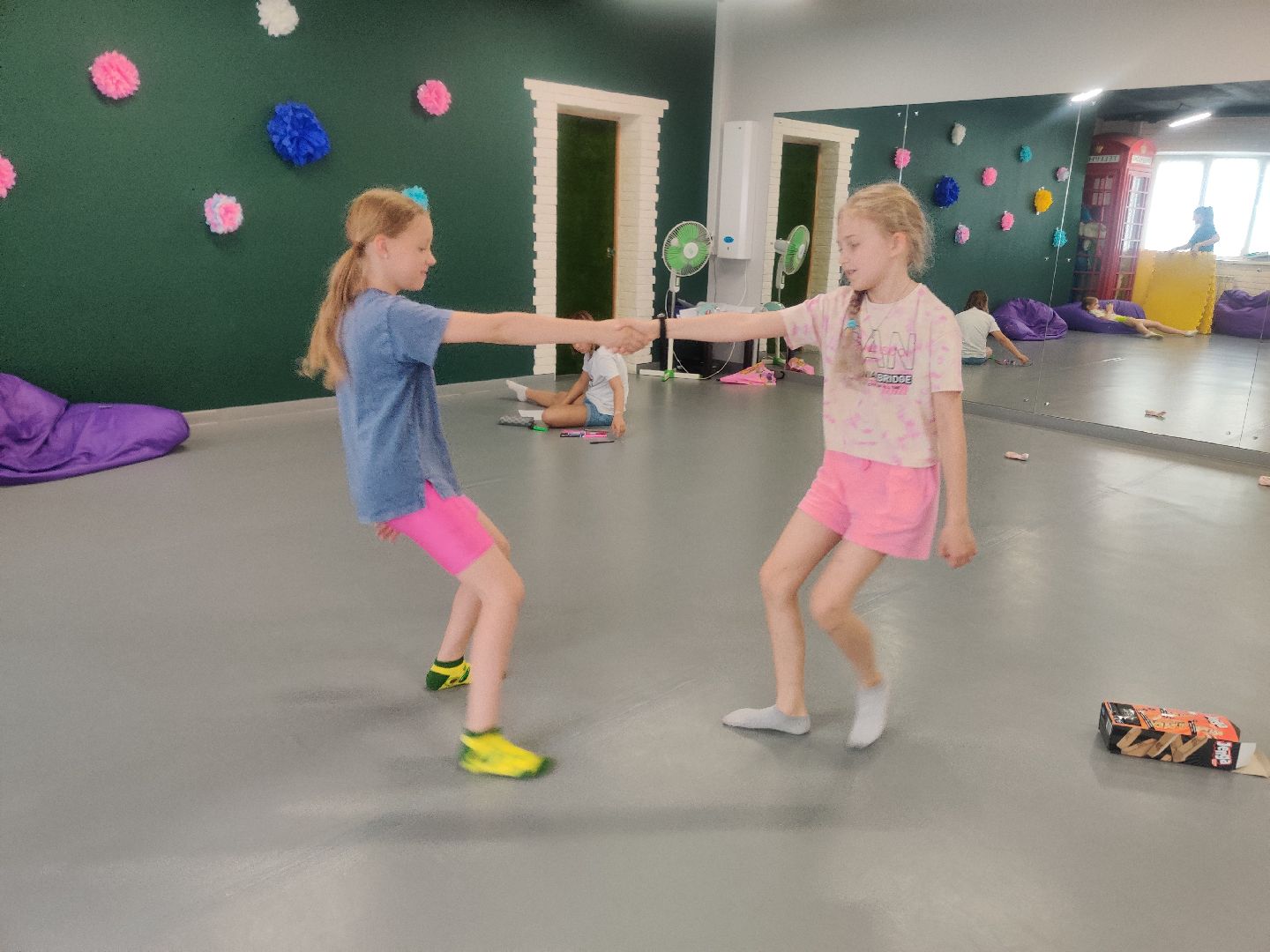 Красноармейск, Пушкинский, нежный бизнес, коллаборации