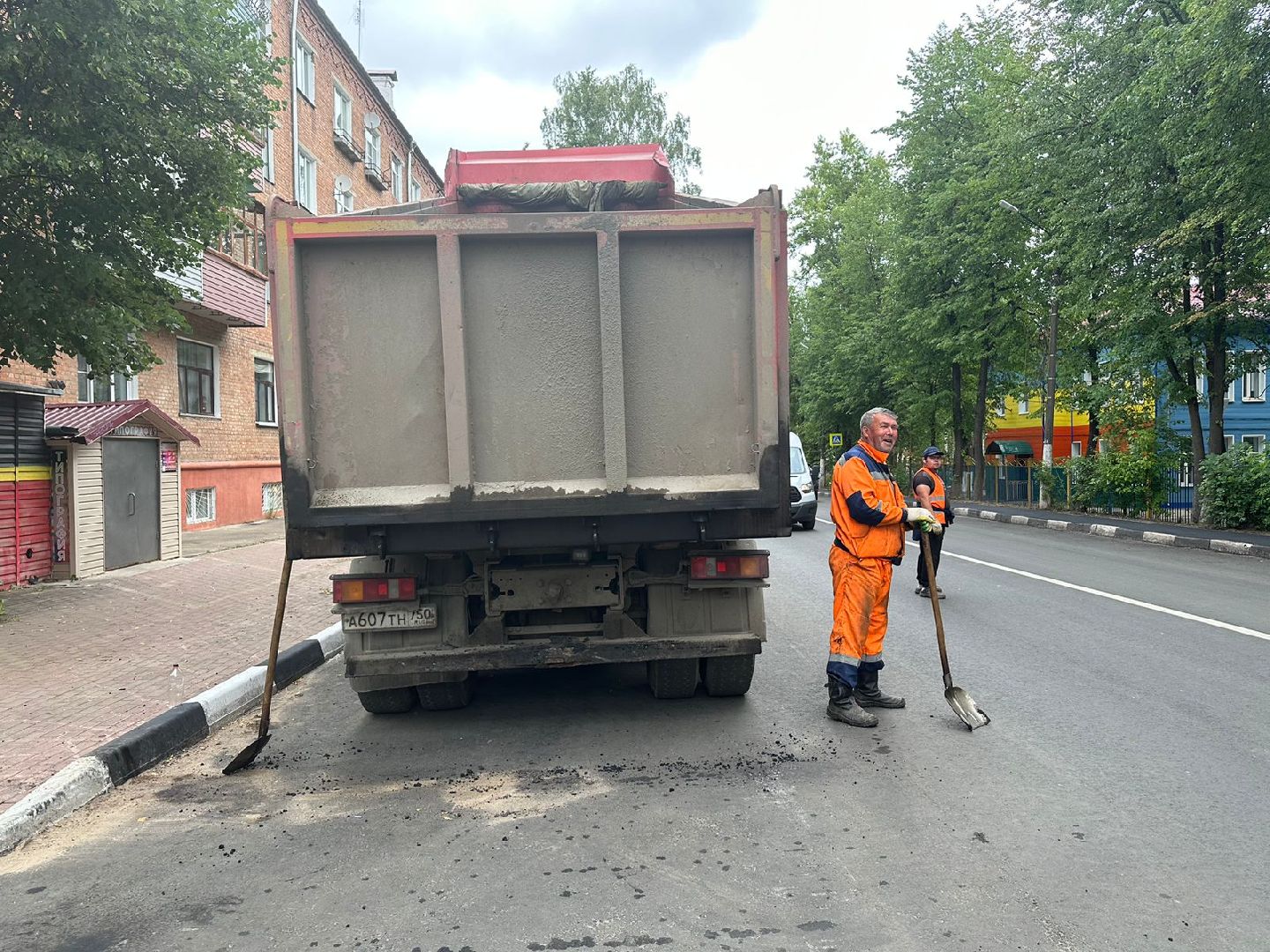 Новая дорога, ремонт дороги, уложили асфальт, сеть тротуаров, Наро-Фоминск