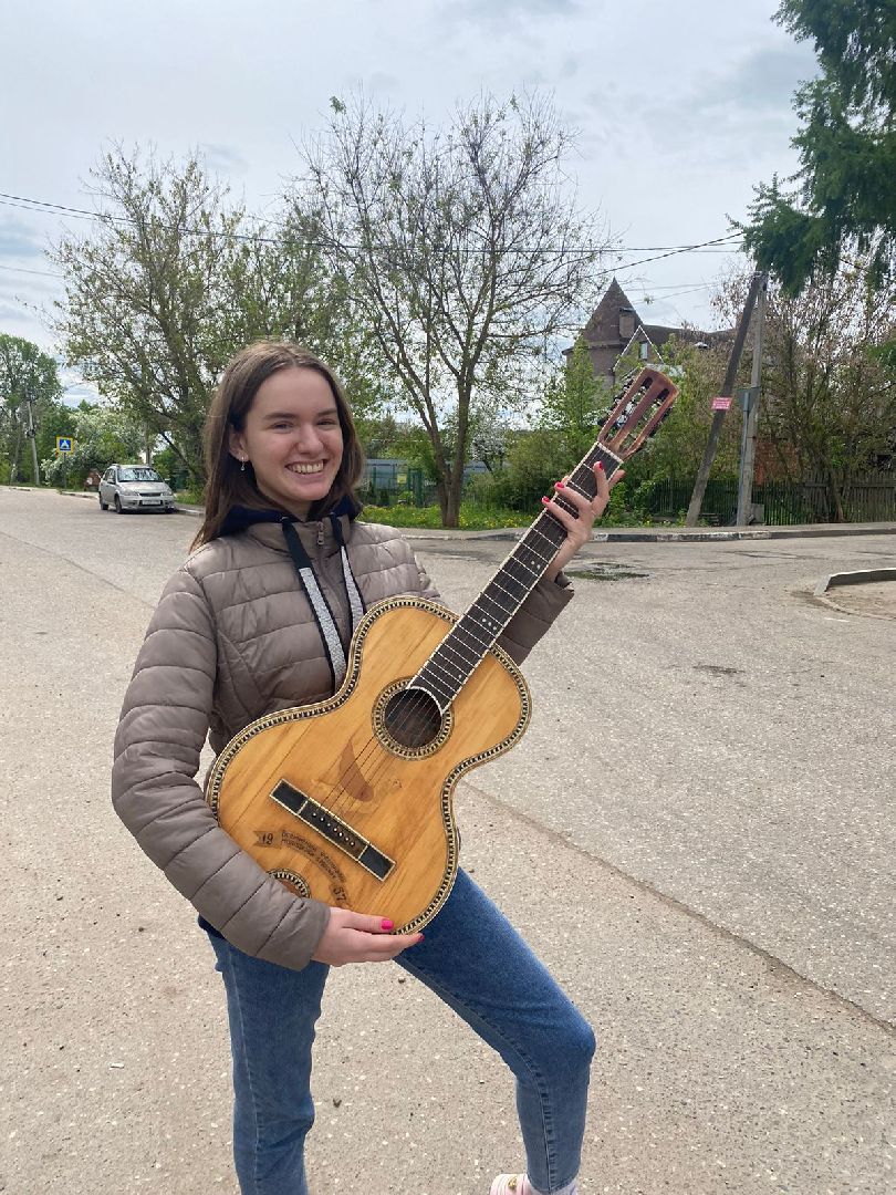 Звенигород, бардовский поход, туризм, шиховская гитара