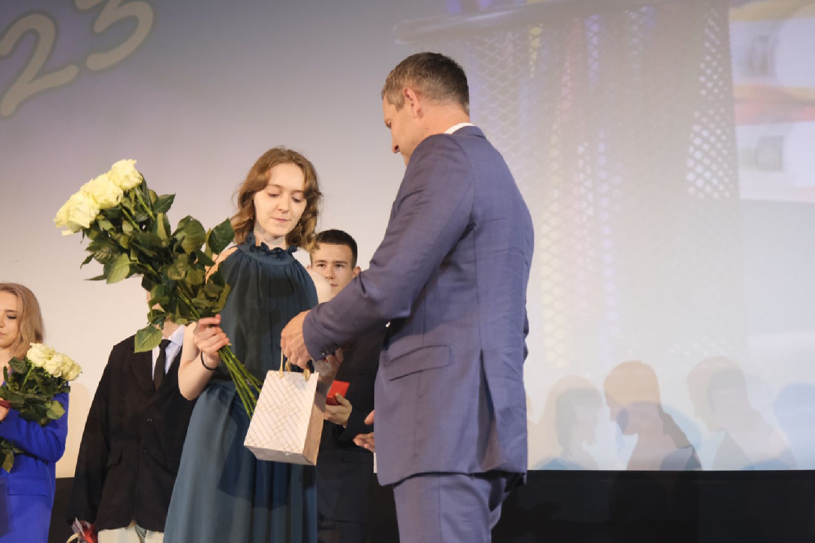 Пущино, выпускники