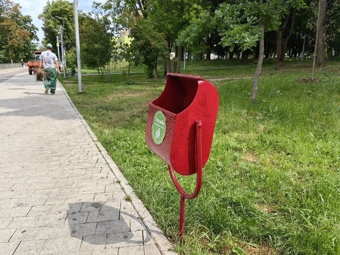 Урны, уборка, покраска, благоустройство