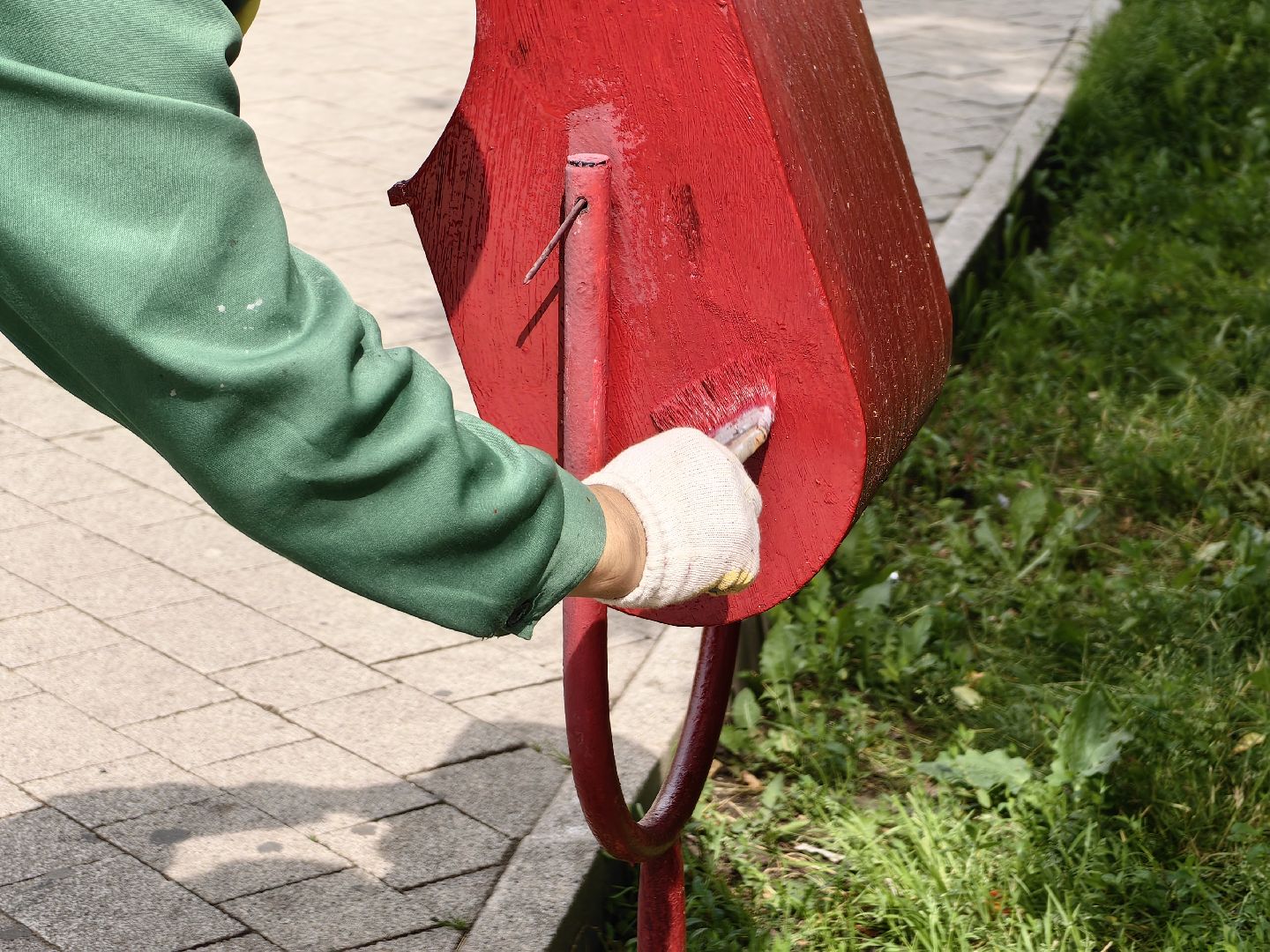 Урны, уборка, покраска, благоустройство