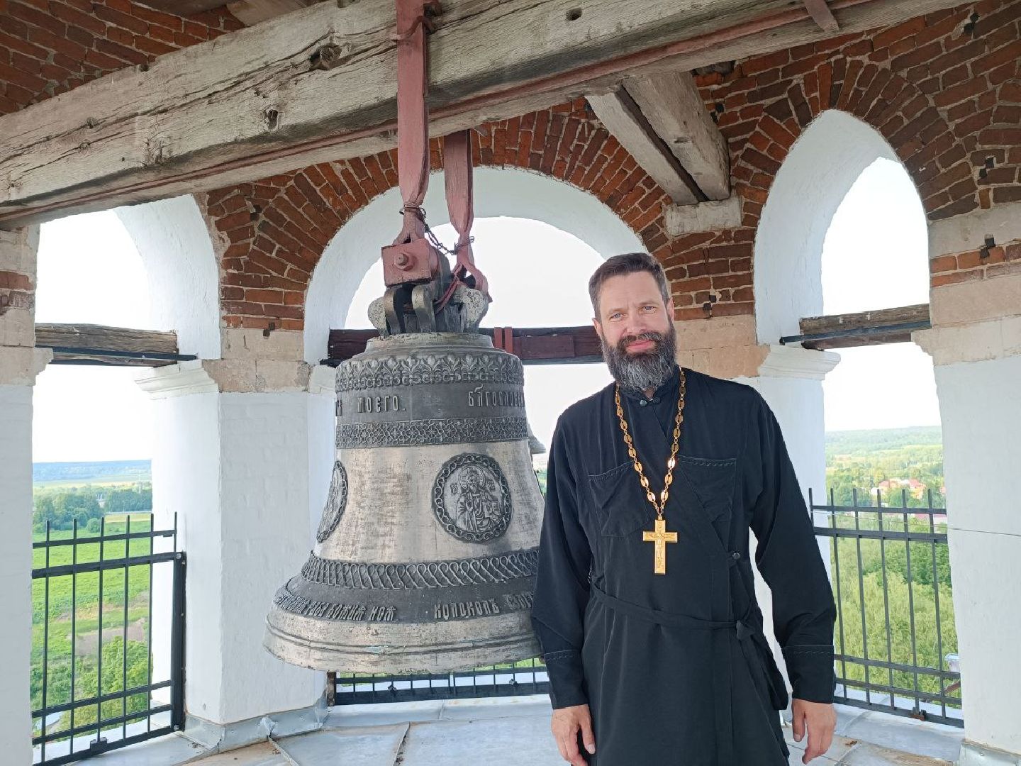 Можайск, Можайский городской округ, Подмосковье, религия, православие, храм, звонарь, колокольня, колокольный звон, вера, ангелы