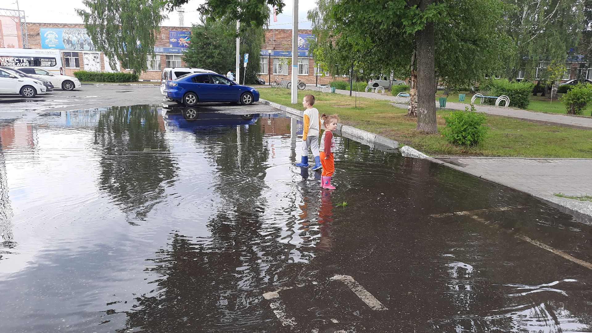 #Шатура, #дождь, #лужи, #дети, #дети_играют