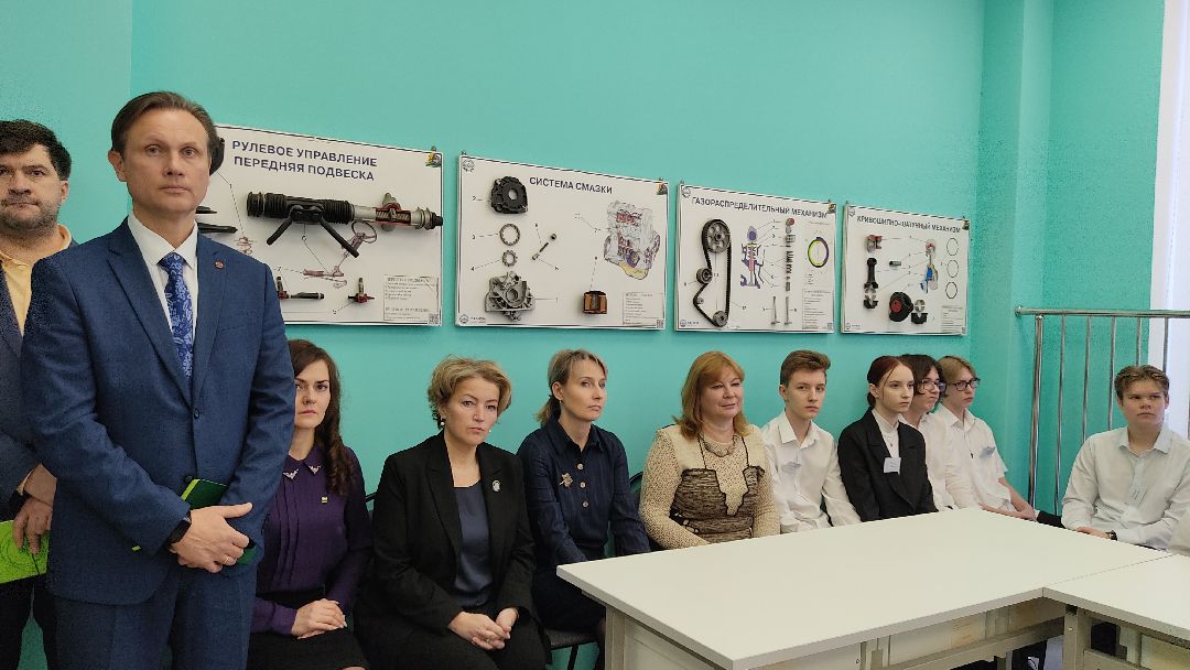 Лобня, города