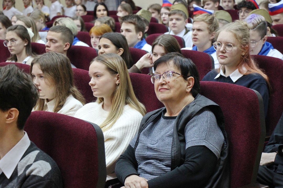 Лобня, города