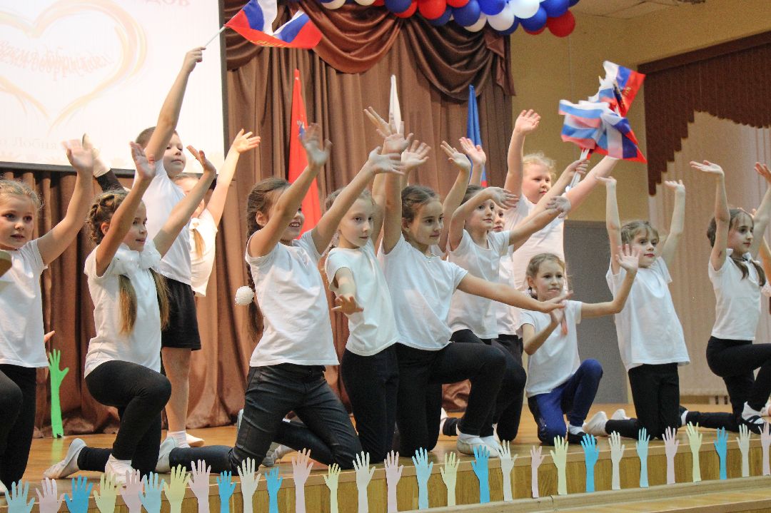 Лобня, города