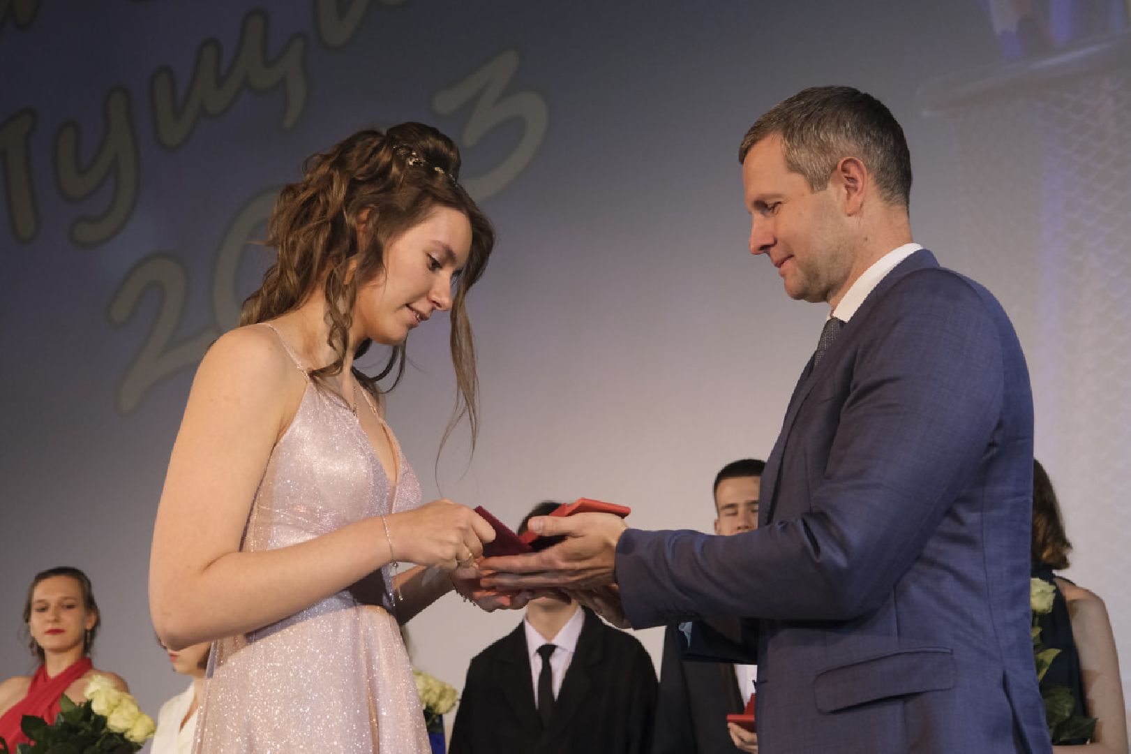 Пущино, выпускной, образование