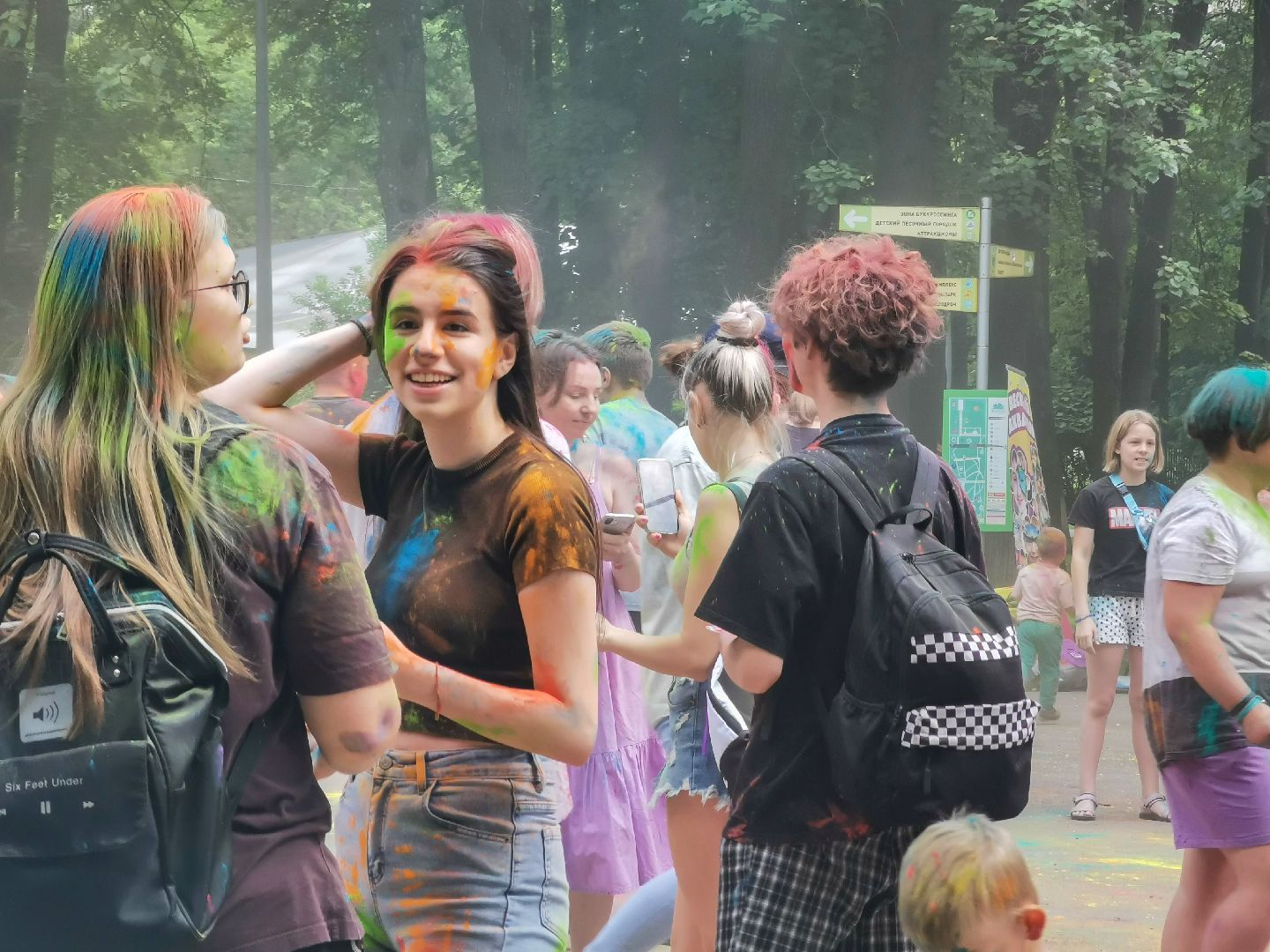 фестиваль красок, лето в подмосковье, парки подмосковья,