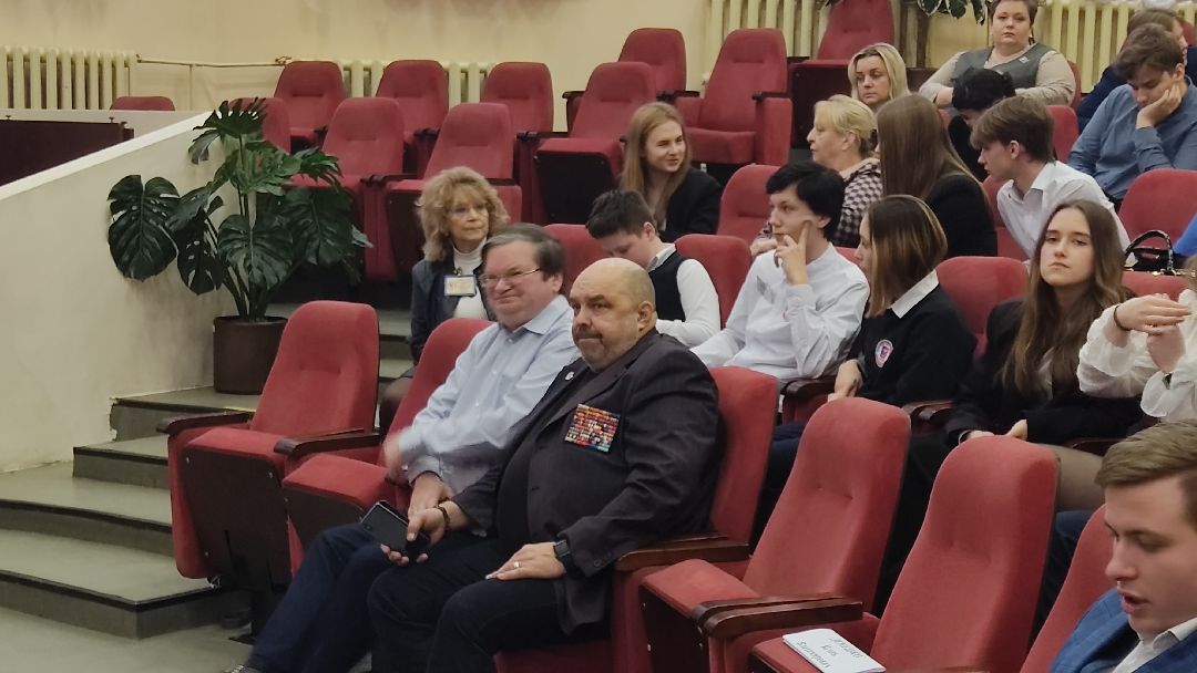 Лобня, города