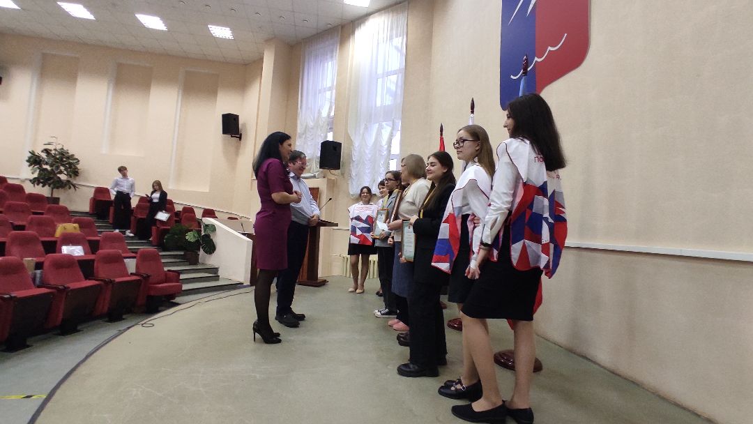 Лобня, города