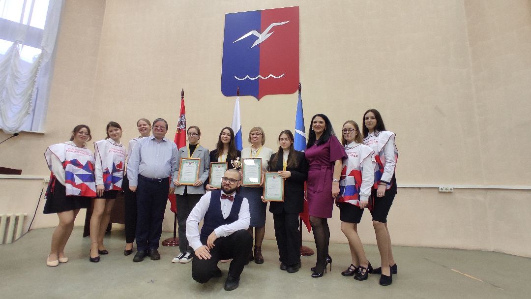 Лобня, города