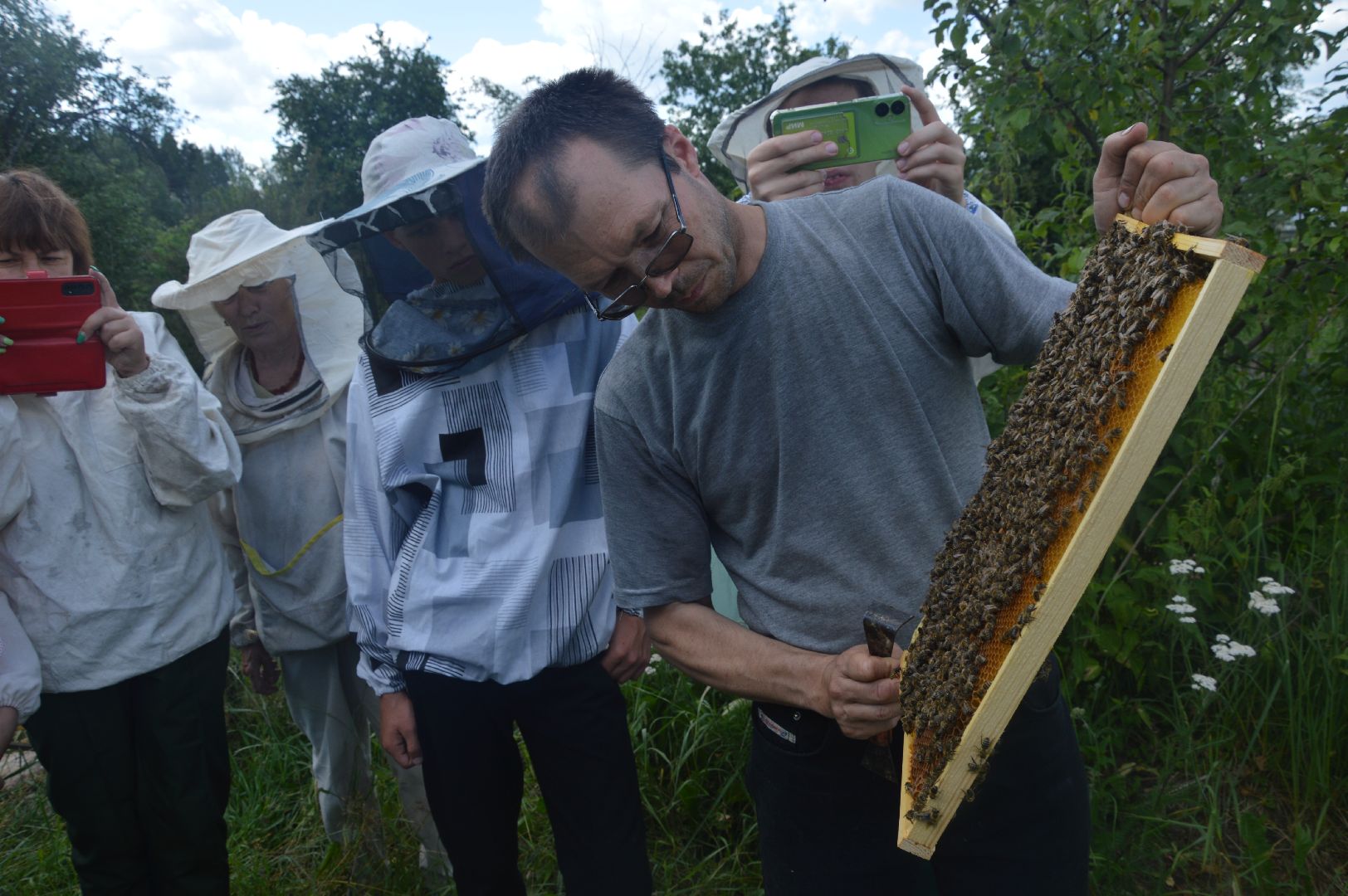 #Шатура, #Коробово_лицей, #родничок, #рабочая_пчела, #Сергей_Селиверстов, #уникальное_видео, #эксклюзив, #пчела, #улей