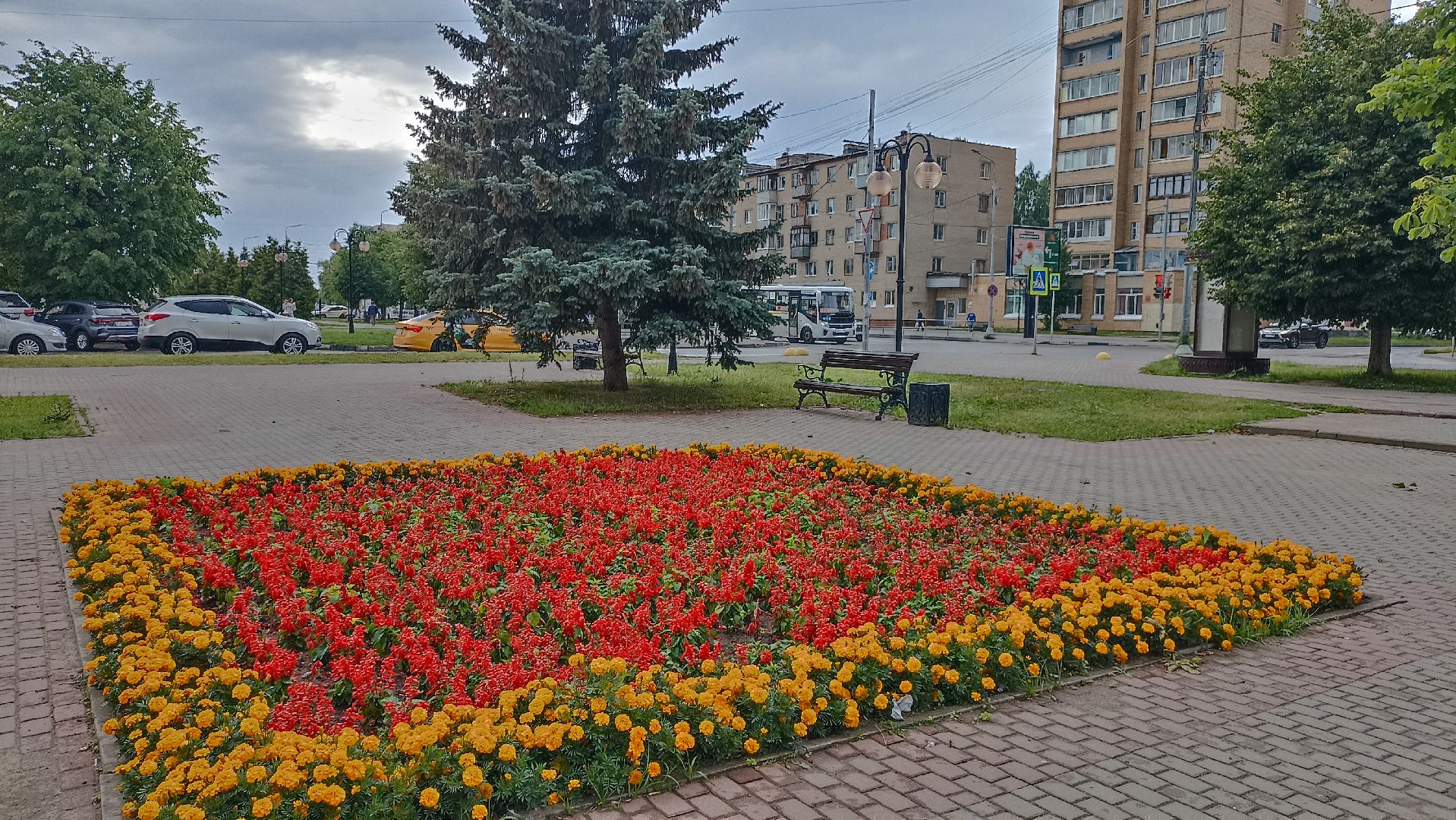 Серпухов, Подмосковье, клумбы, цветы, общественное место