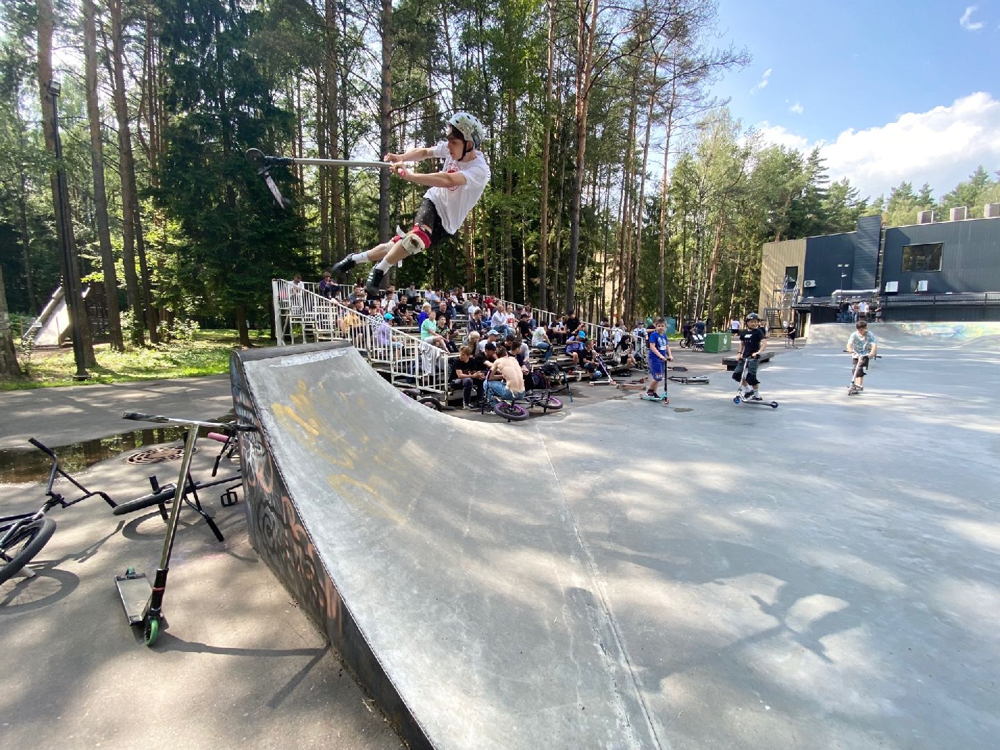 Домодедово, парк Елочки, самокат, велосипед, соревнования