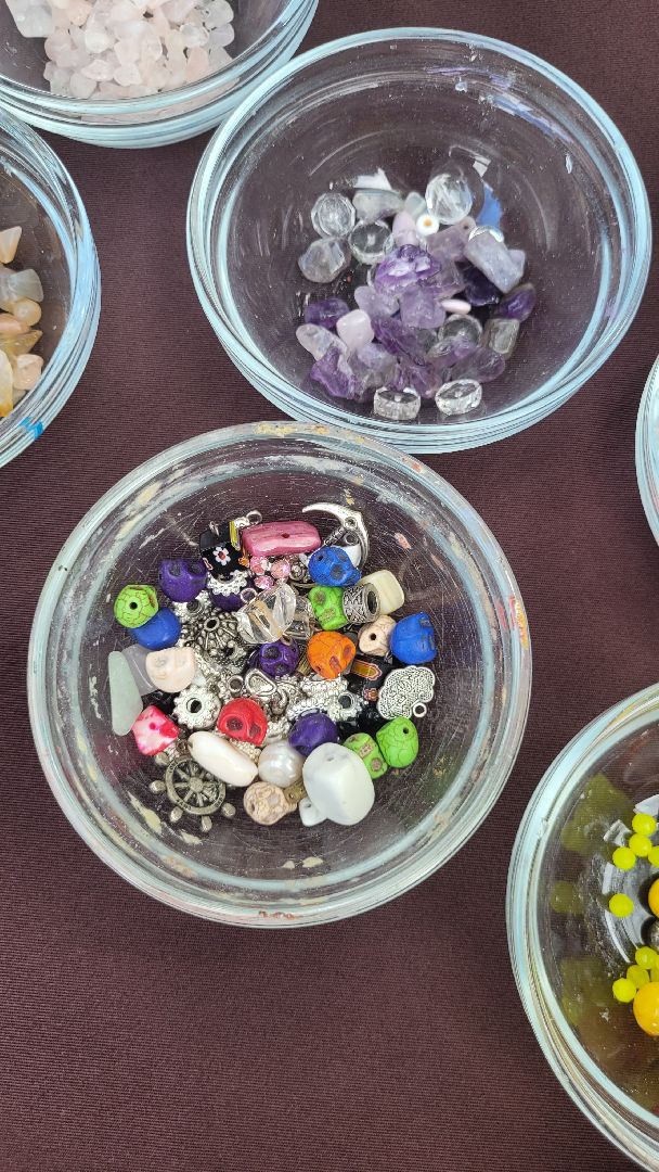 творчество; видные мастера; парки видного; досуг