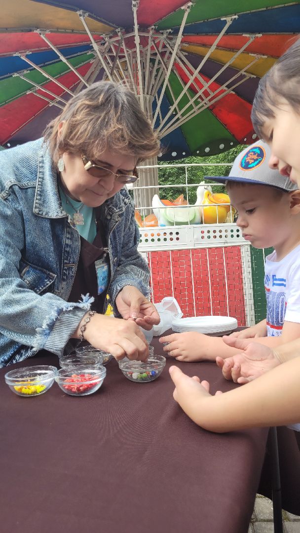 творчество; видные мастера; парки видного; досуг