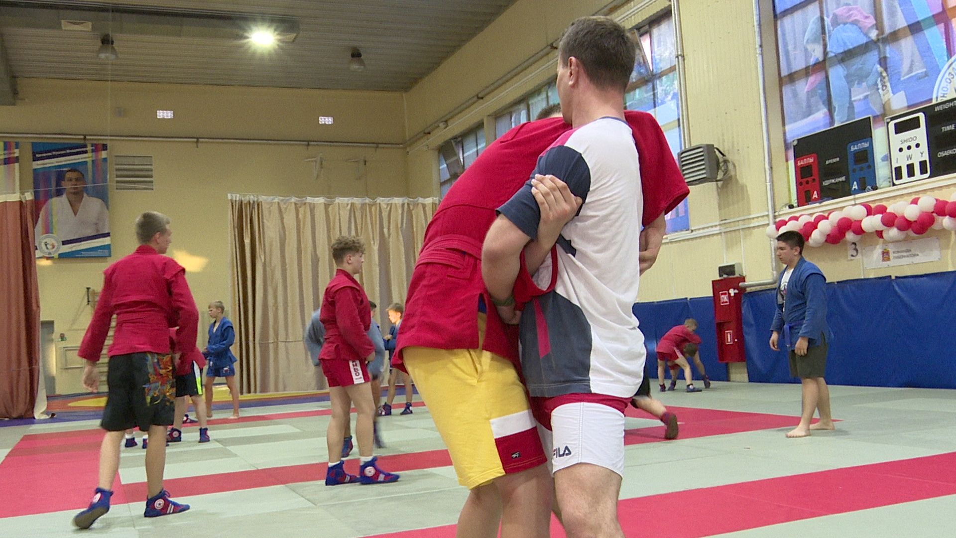 Реутов, спорт, самбо, Денис Давыдов, ФОК, спортивная школа