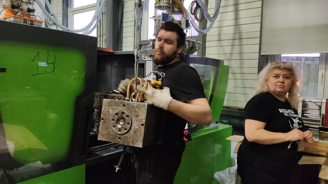 Лобня, города