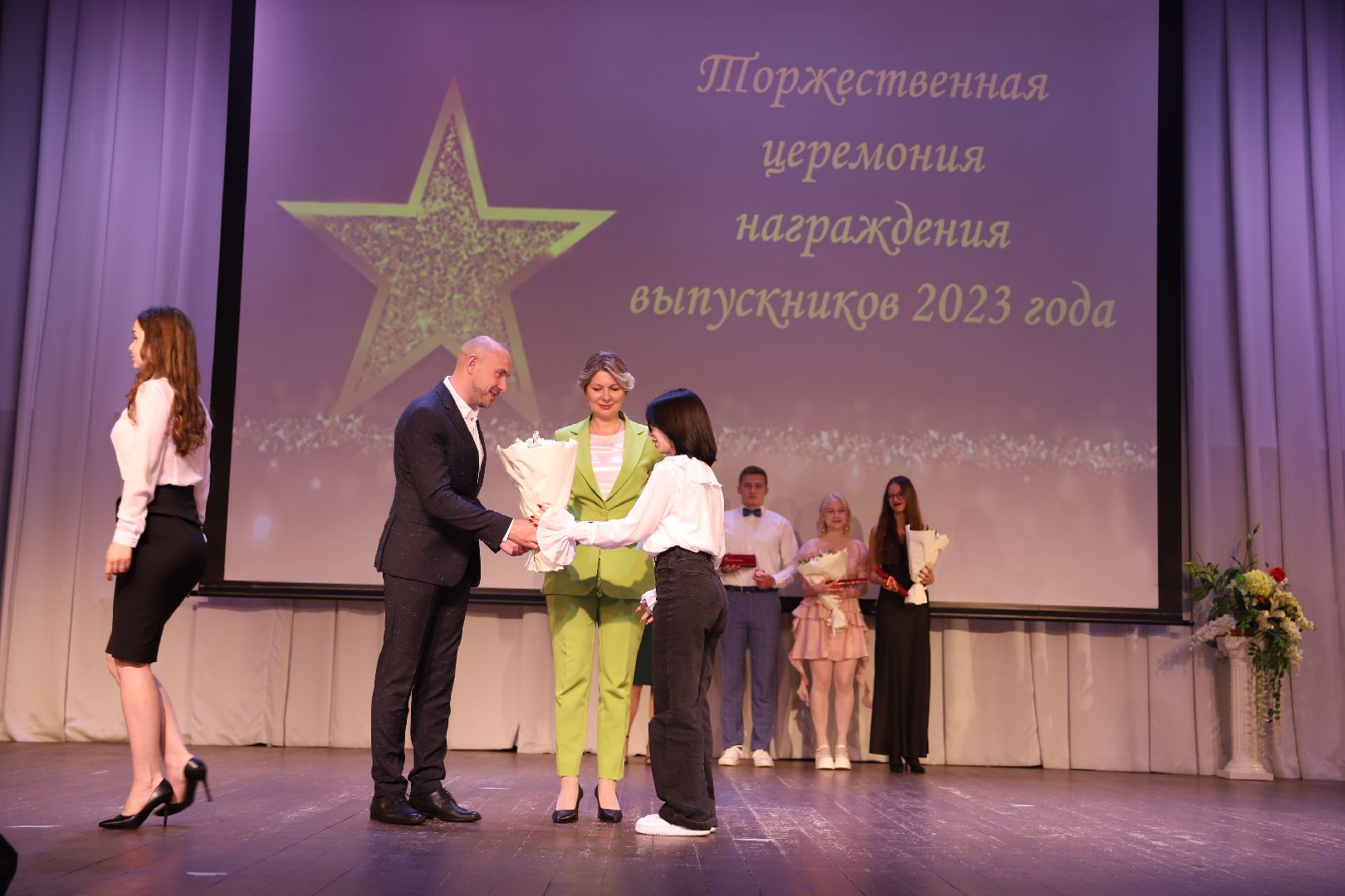 Солнечногорск, медали, выпускники, отличники, школа