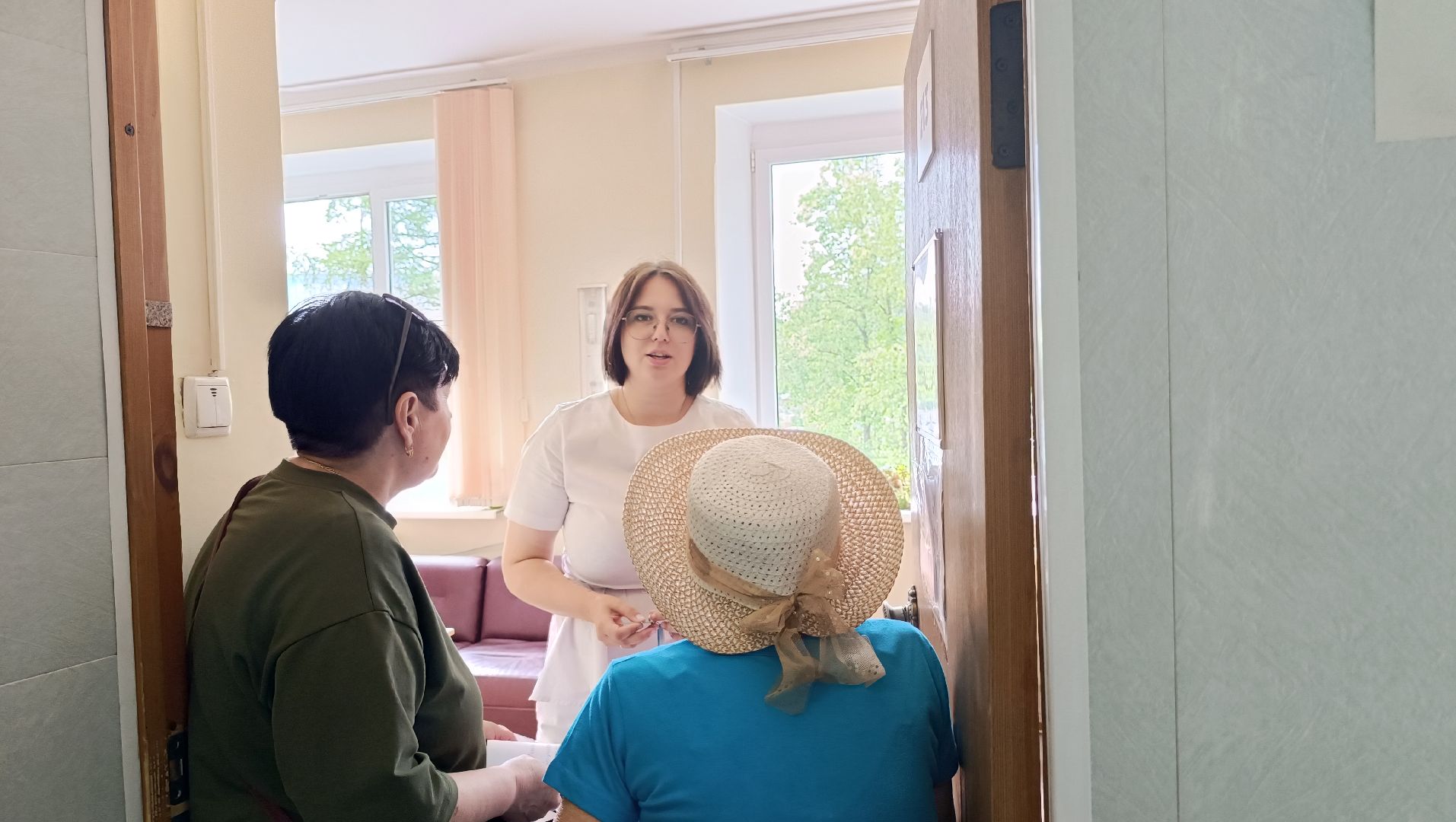 Лобня, медицина, школа