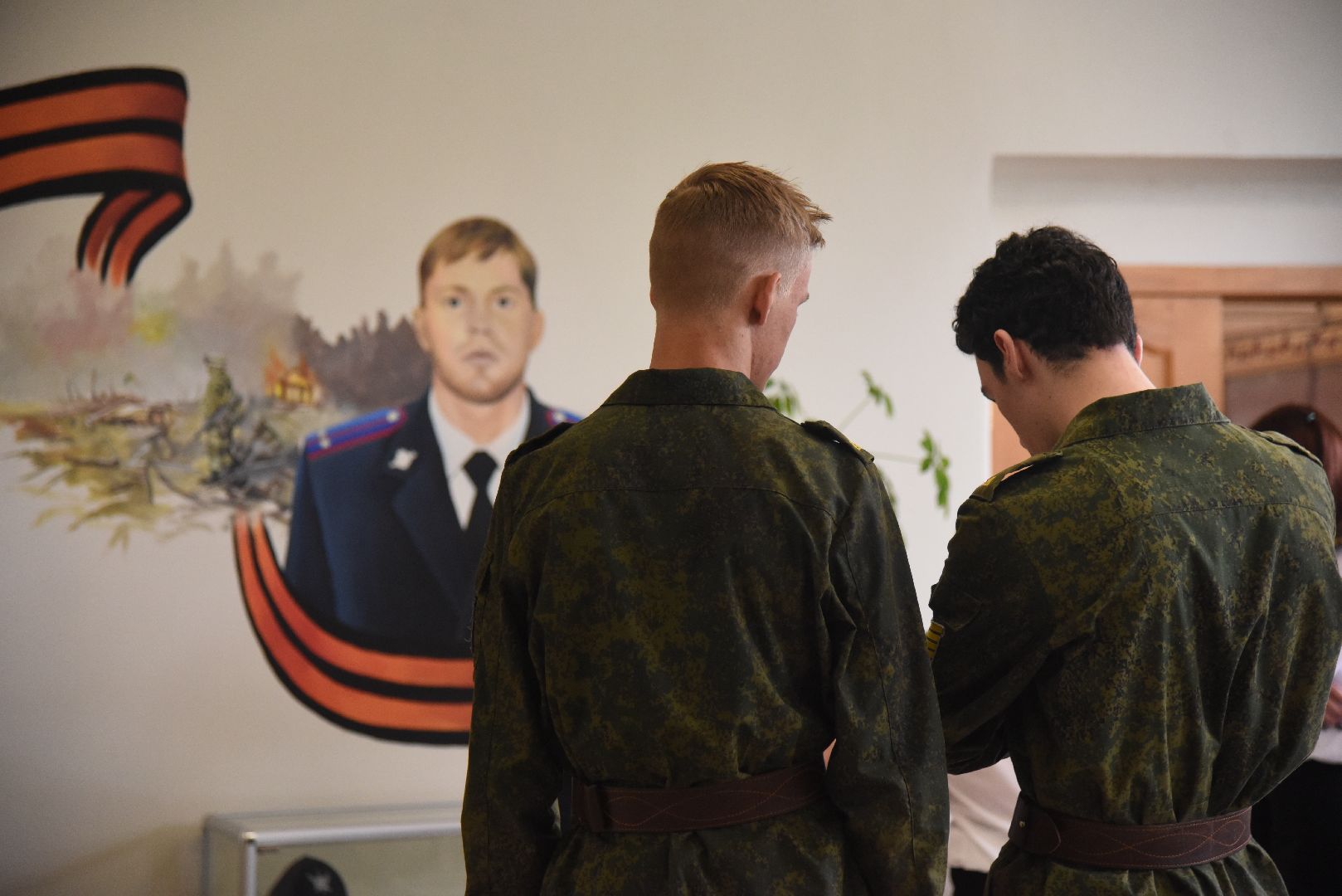 Химки, СВО, граффити, память, школа