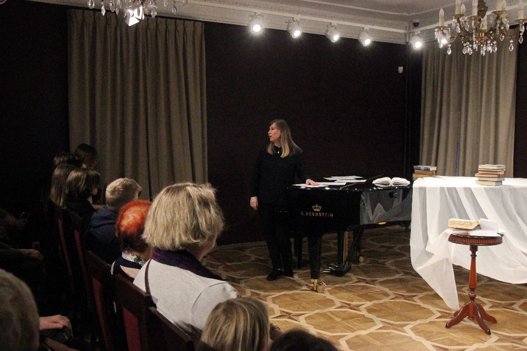 Лобня, города