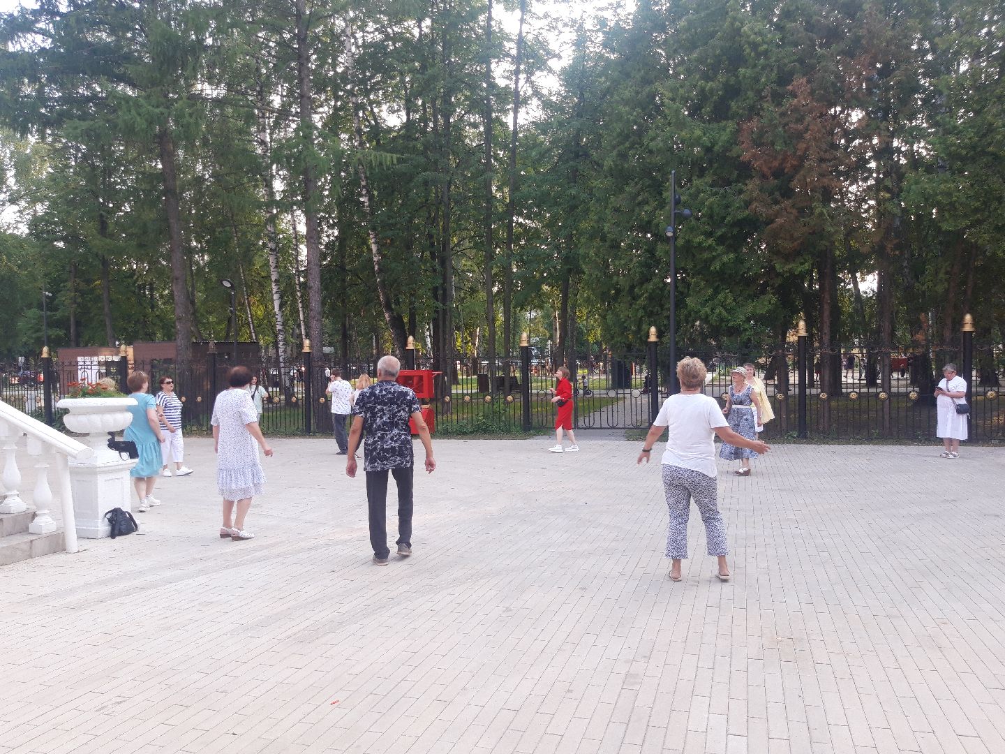 доброе дело, пенсионеры, лето в подмосковье,