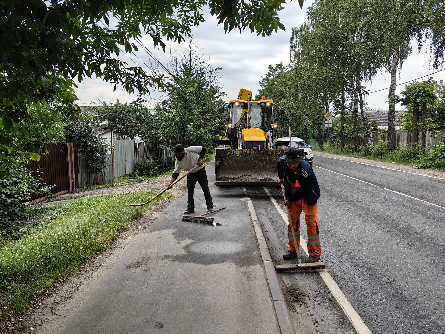 Дороги, уборка, погрузчик, пыль, бордюр