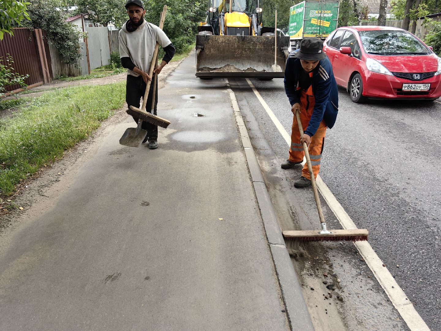Дороги, уборка, погрузчик, пыль, бордюр