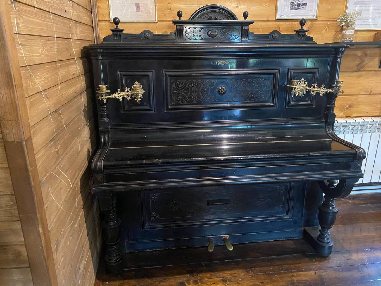 Чехов, раритет, пианино, предприниматель, император, инструмент