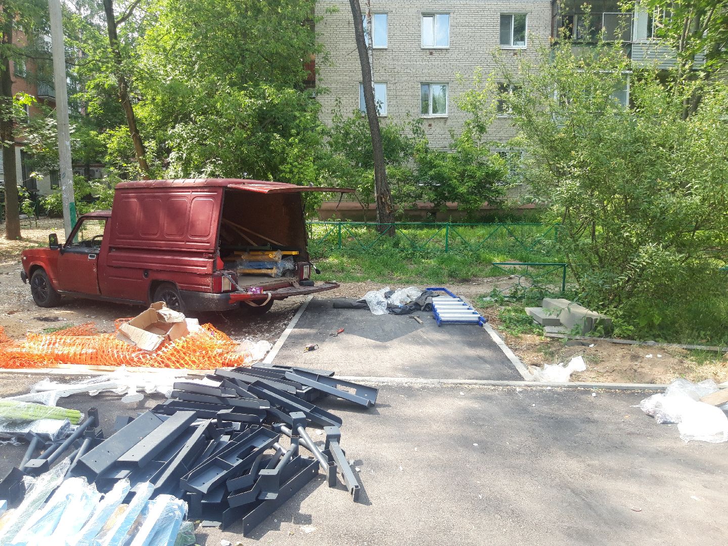 доброе дело, двор,